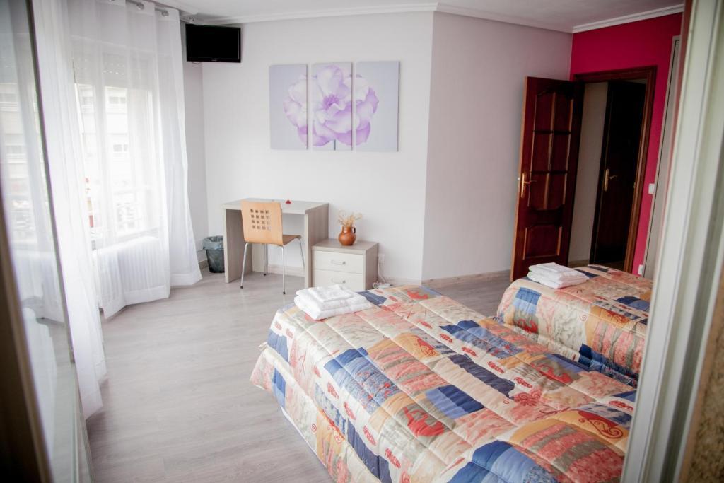Pension Parque Del Ebro (Adults Only) Logroño Kamer foto