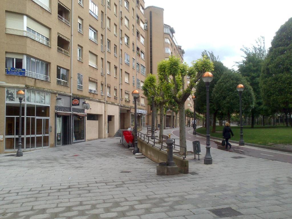 Pension Parque Del Ebro (Adults Only) Logroño Buitenkant foto